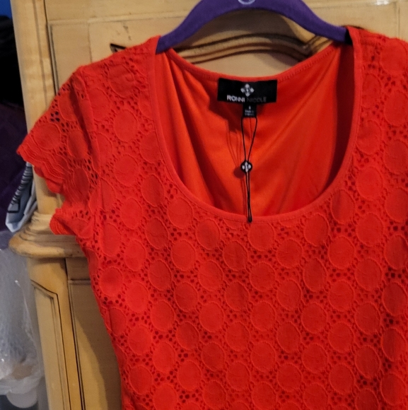 NEW RED LACE DRESS SIZE 4 RONNI NOCLE BEAUTIFUL - Picture 4 of 5